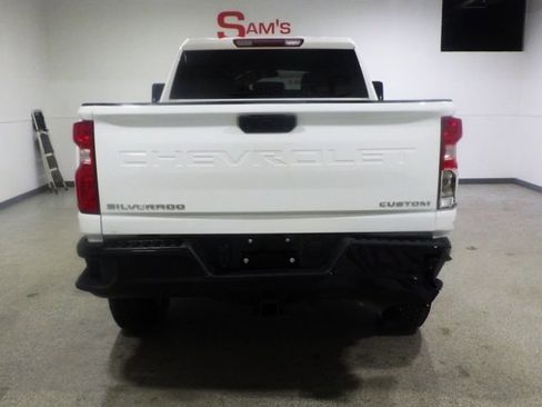 Used 2025 Chevrolet Silverado 2500 Custom w/ Custom Value Package AWD/4WD image 3