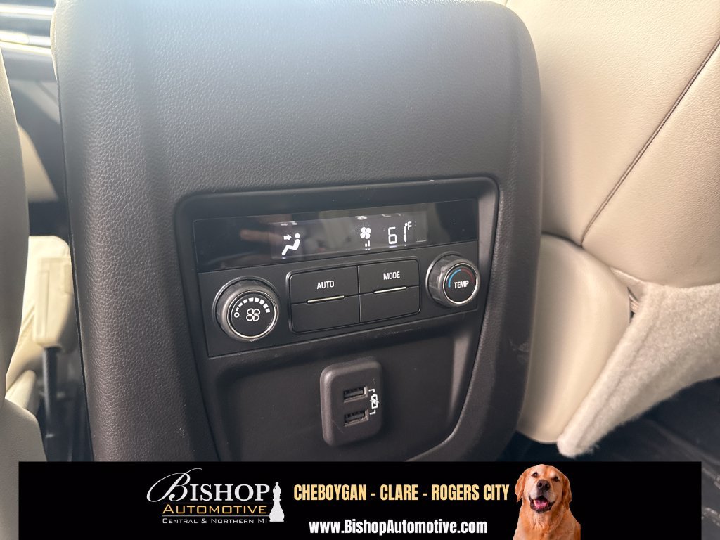 Used 2023 Buick Enclave Essence AWD/4WD image 17