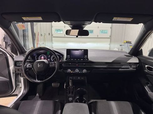 Used 2022 Honda Civic Sport image 17