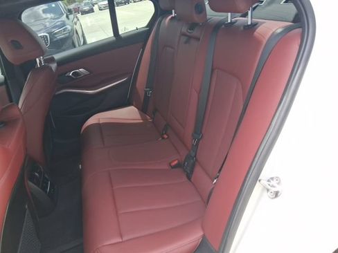 Used 2023 BMW 330i Sedan w/ M Sport Package RWD image 17