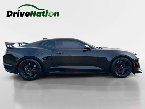 Used 2021 Chevrolet Camaro ZL1 RWD image 4