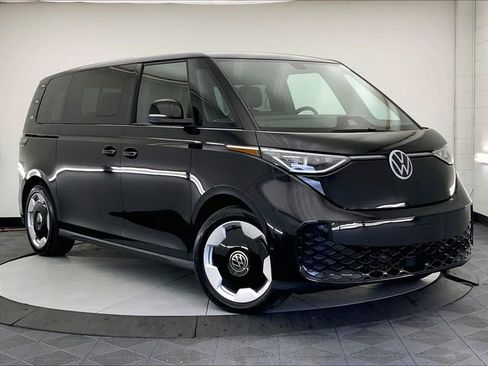 New 2025 Volkswagen ID. Buzz Pro S Plus RWD image 4