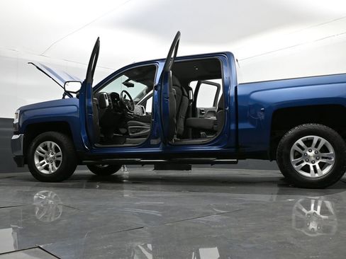 Used 2017 Chevrolet Silverado 1500 LT w/ All Star Edition image 32