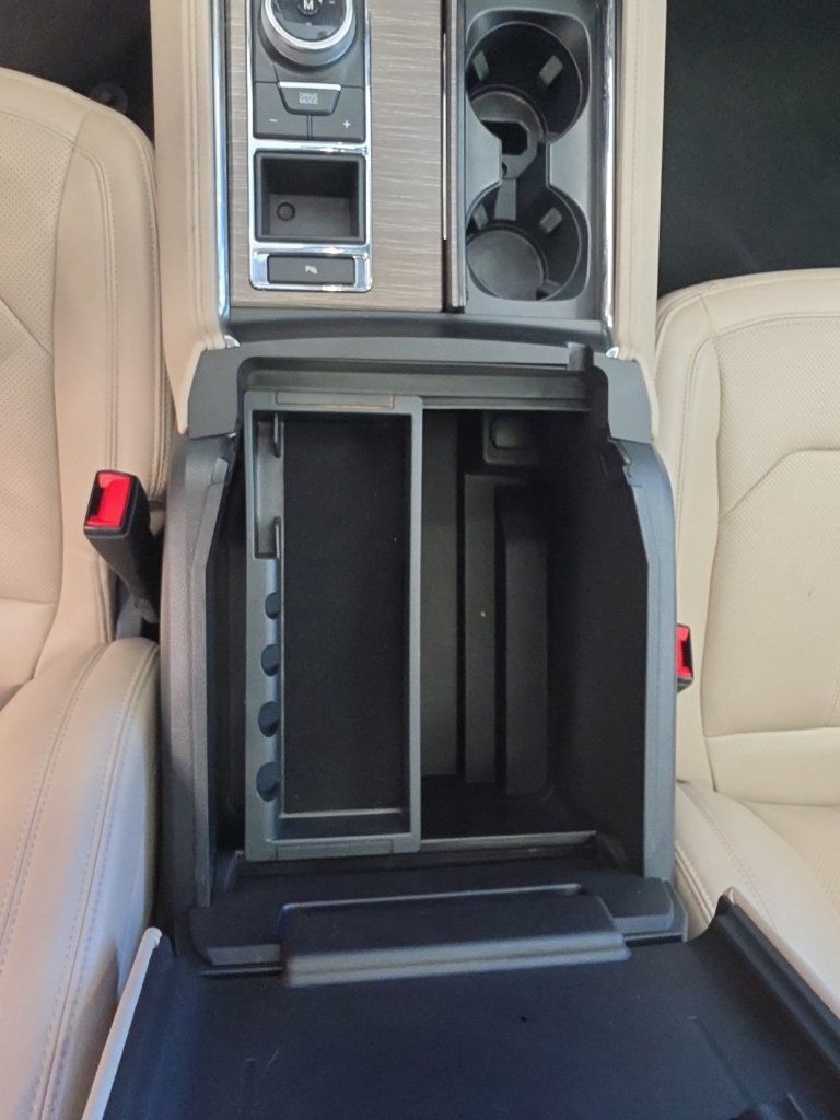 Used 2024 Ford Expedition Limited RWD image 28