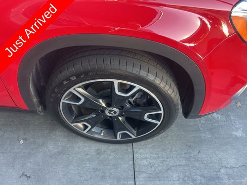 Certified 2019 Mercedes-Benz GLA 250 image 11