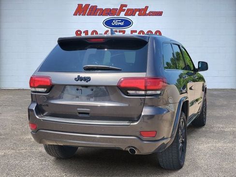 Used 2020 Jeep Grand Cherokee Altitude AWD/4WD image 2