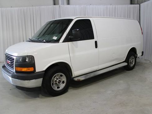 Used 2017 GMC Savana 2500 RWD image 34