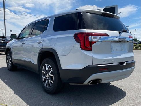 Used 2020 GMC Acadia SLE w/ LPO, Floor Liner Package FWD image 5