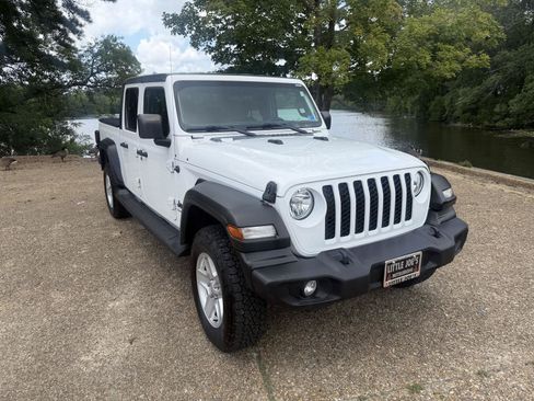 Used 2020 Jeep Gladiator Sport w/ Quick Order Package 24S AWD/4WD image 1