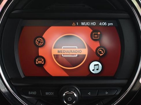 Used 2019 MINI Cooper S w/ Signature Upholstery Package FWD image 27