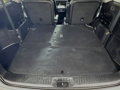 Used 2019 Toyota Highlander XLE FWD image 31