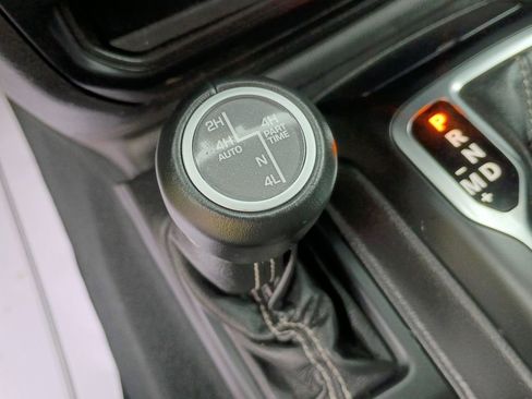 Used 2022 Jeep Wrangler Unlimited Sahara w/ Cold Weather Group image 20