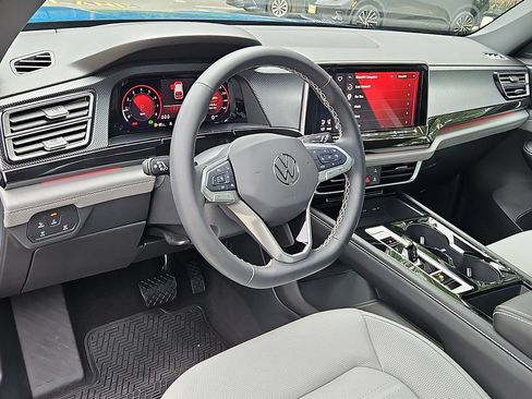 Certified 2025 Volkswagen Atlas Cross Sport SEL AWD/4WD image 26