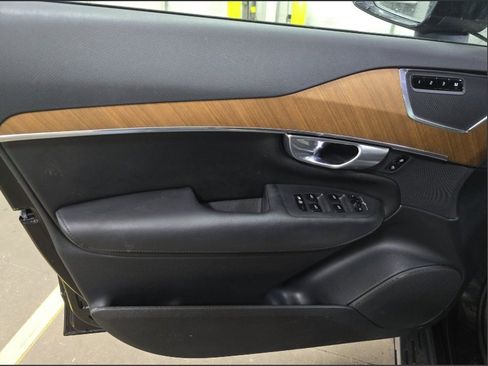 Used 2024 Volvo XC90 T8 Plus w/ Protection Package Premier image 13