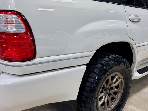 Used 2000 Lexus LX 470 4WD image 18