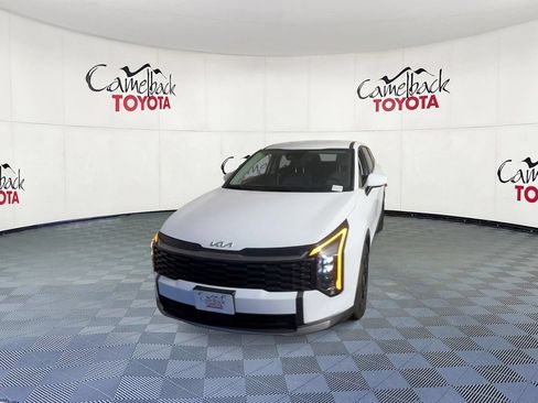Used 2026 Kia Sportage LX FWD image 6