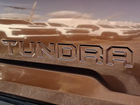 Used 2016 Toyota Tundra Limited w/ Limited Premium Package AWD/4WD image 25