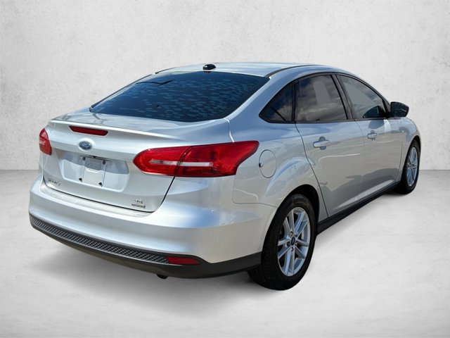 Used 2018 Ford Focus SE FWD image 5