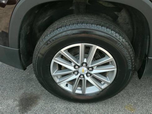 Used 2022 Chevrolet Traverse LT AWD/4WD image 15