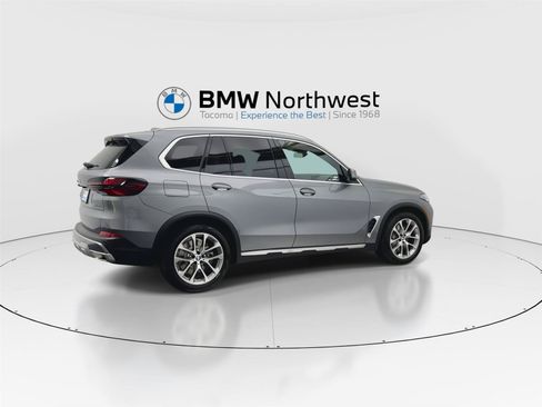New 2026 BMW X5 xDrive50e w/ Executive Package AWD/4WD image 4