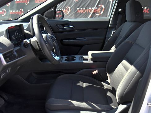 Used 2024 Honda Prologue EX image 18