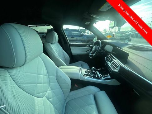 Used 2023 BMW X5 xDrive40i w/ Executive Package AWD/4WD image 4