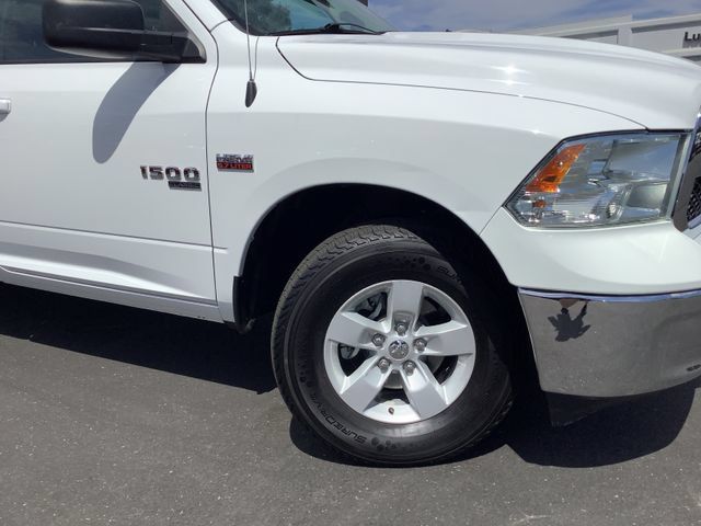 Used 2019 RAM 1500 Classic SLT AWD/4WD image 3