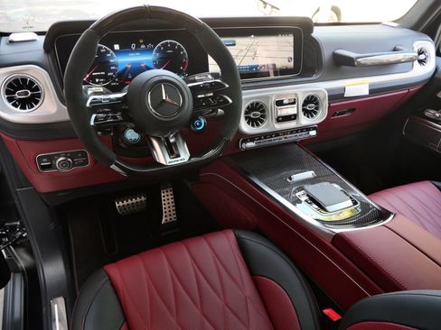 Used 2025 Mercedes-Benz G 63 AMG 4MATIC image 12