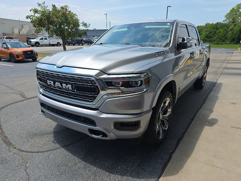 Used 2024 RAM 1500 Limited AWD/4WD image 10
