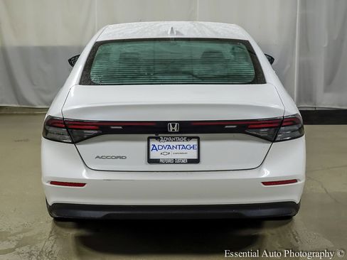 Used 2023 Honda Accord LX image 7