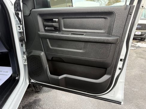 Used 2022 RAM 3500 Tradesman image 33