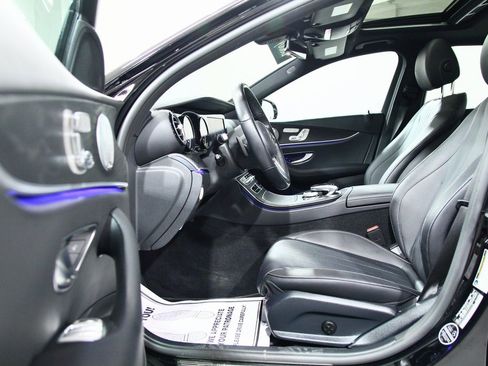 Used 2019 Mercedes-Benz E 300 E 300 image 4