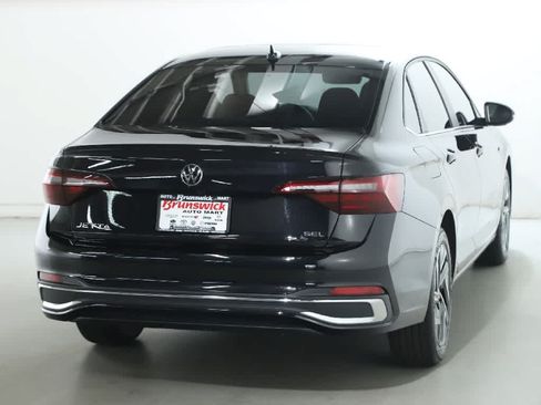 Certified 2024 Volkswagen Jetta SEL FWD image 46