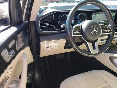 Used 2021 Mercedes-Benz GLS 450 4MATIC image 10