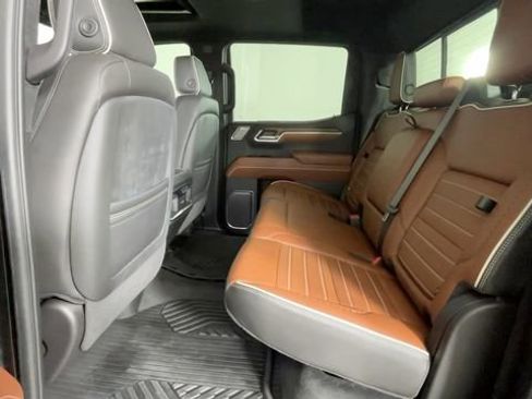 Used 2024 GMC Sierra 1500 Denali Ultimate AWD/4WD image 18