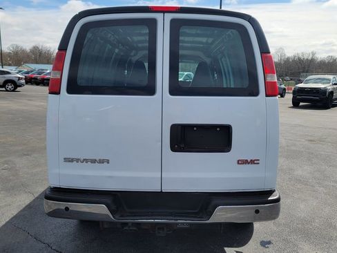 Used 2017 GMC Savana 2500 RWD image 10