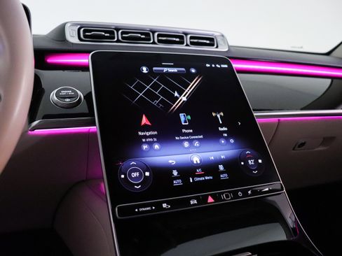 Used 2022 Mercedes-Benz S 580 4MATIC Sedan image 33