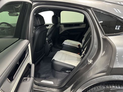 New 2026 Porsche Cayenne Coupe AWD/4WD image 35