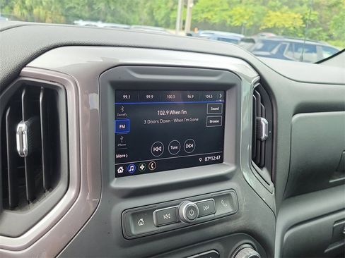 Used 2020 Chevrolet Silverado 1500 Custom w/ Custom Value Package image 34