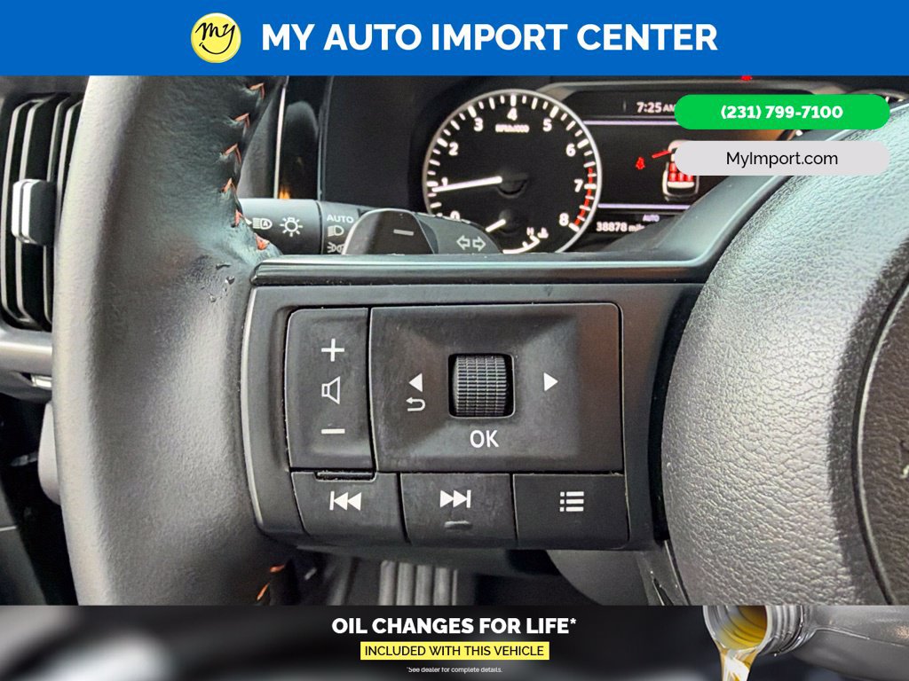 Used 2025 Nissan Pathfinder Rock Creek AWD/4WD image 14