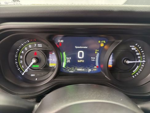 Used 2024 Jeep Wrangler High Altitude AWD/4WD image 14