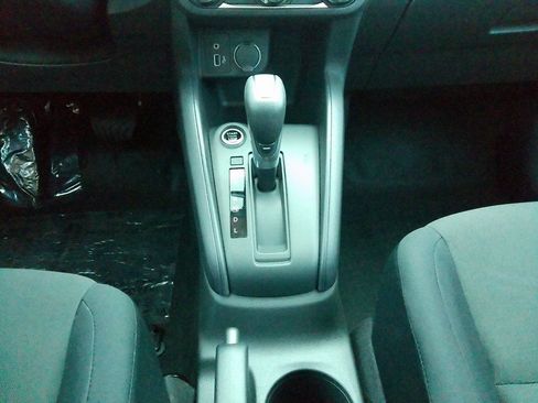 New 2025 Nissan Kicks Play S image 34