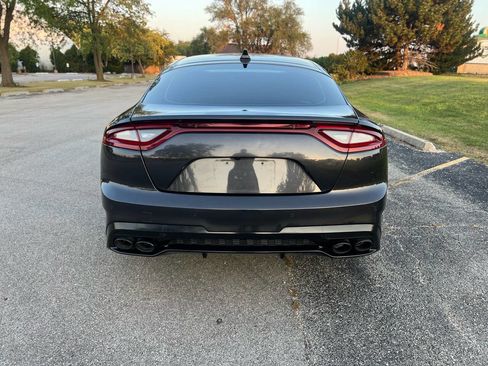 Used 2020 Kia Stinger GT-Line image 5