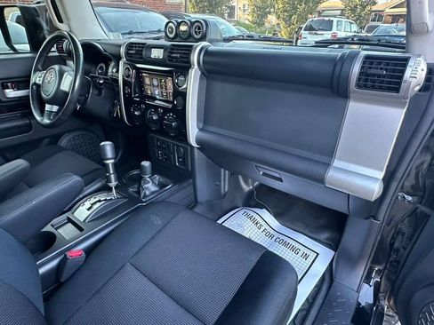 Used 2007 Toyota FJ Cruiser 4WD image 13