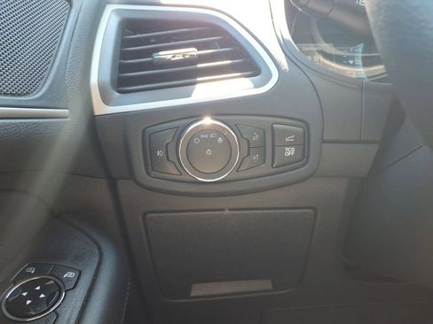 Certified 2023 Ford Edge SEL w/ Convenience Package AWD/4WD image 15