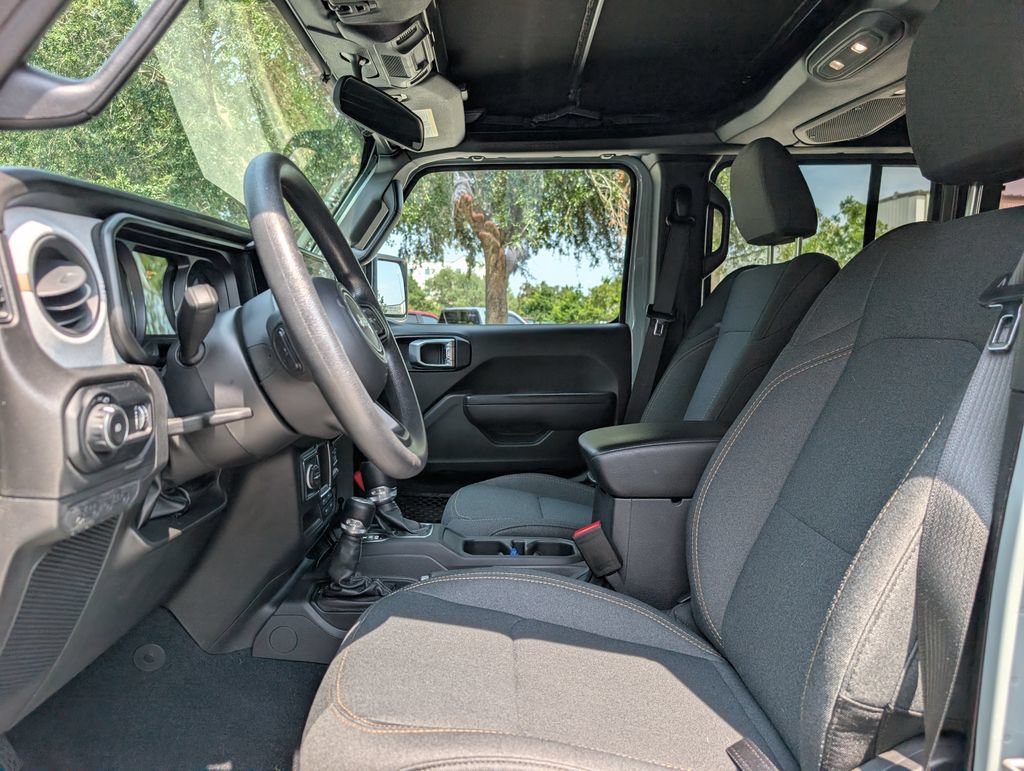 Used 2024 Jeep Wrangler Unlimited Sport AWD/4WD image 18