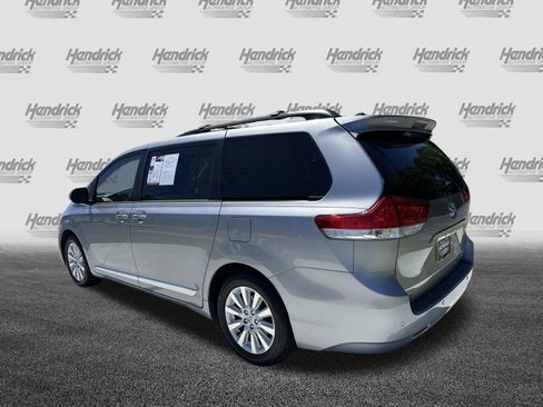 Used 2013 Toyota Sienna Limited w/ Premium Pkg AWD/4WD image 8