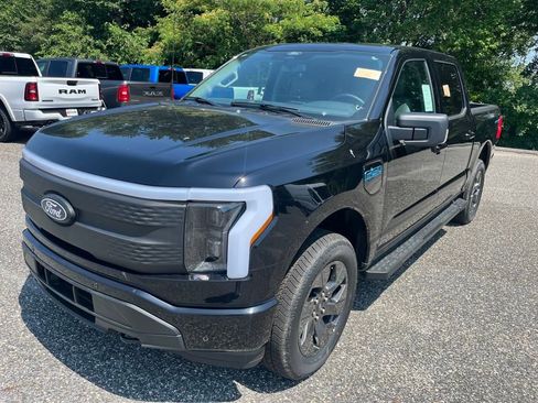 New 2025 Ford F150 Lightning Flash image 5