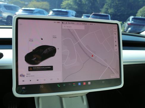 Used 2021 Tesla Model 3 Performance AWD/4WD image 14