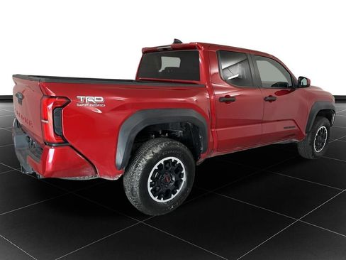 Used 2024 Toyota Tacoma TRD Off-Road AWD/4WD image 5